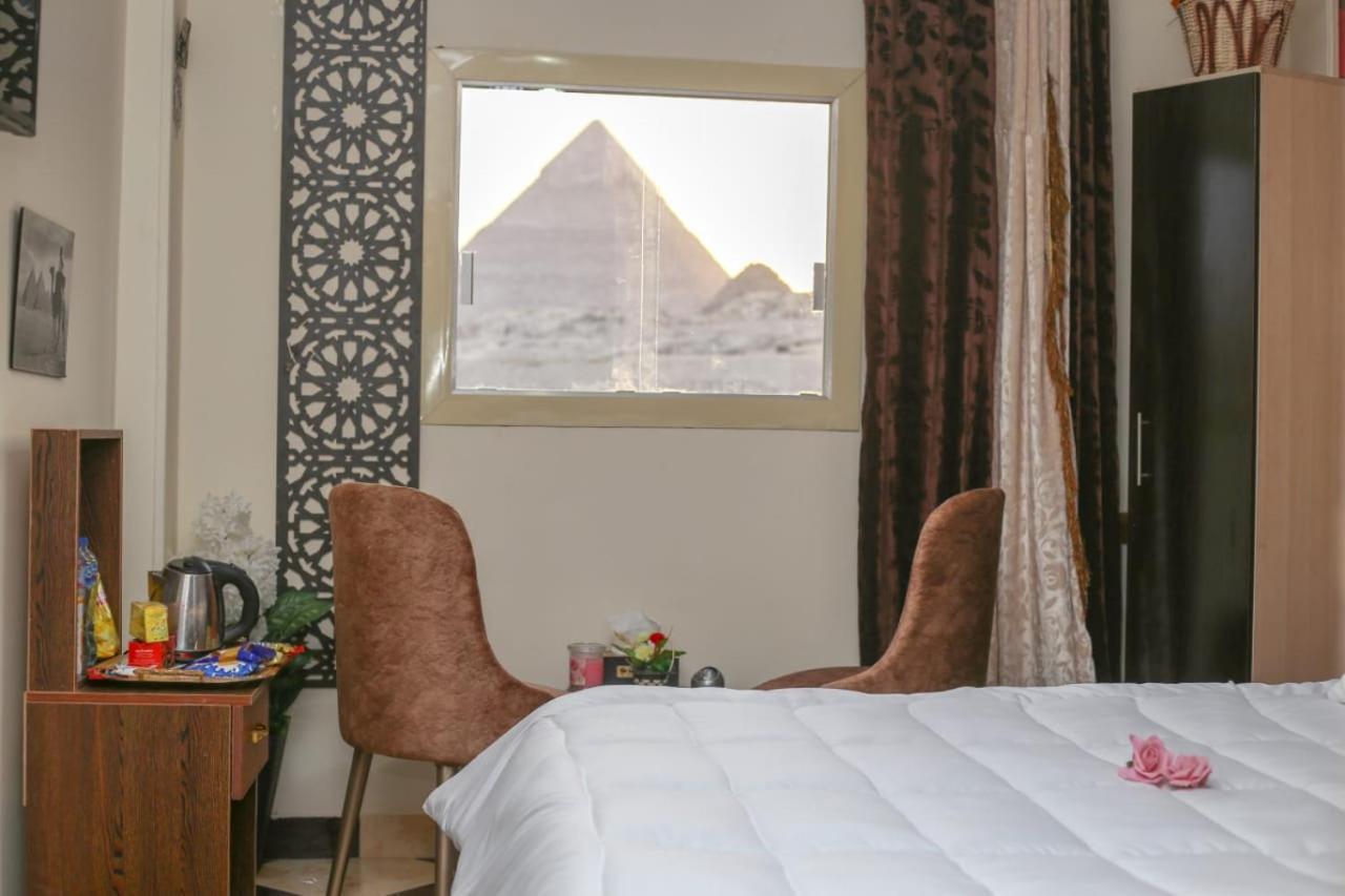 Pyramids Show Hotel Kafret el-Gabal Eksteriør billede