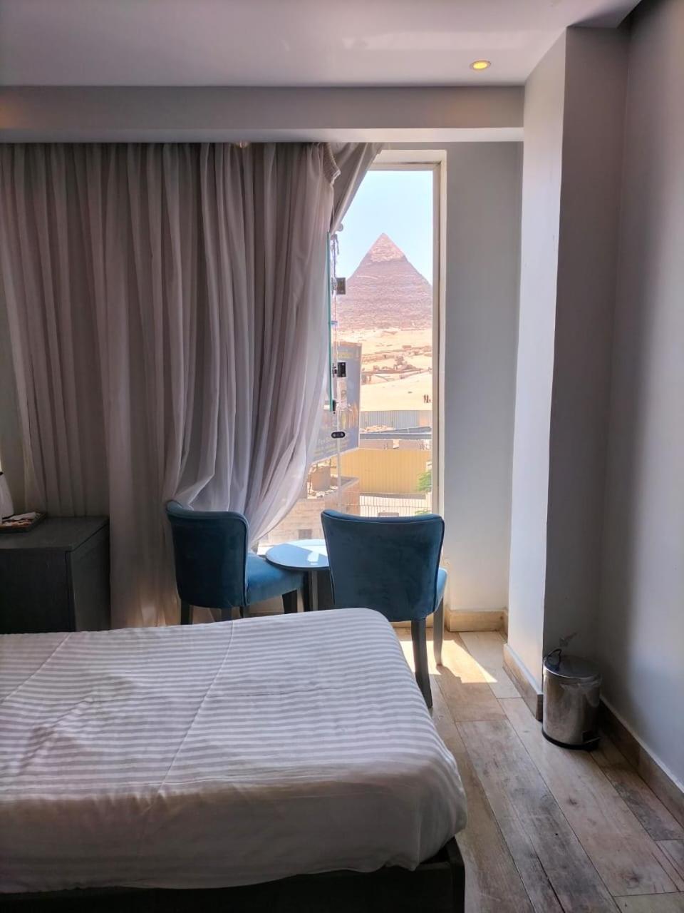 Pyramids Show Hotel Kafret el-Gabal Eksteriør billede