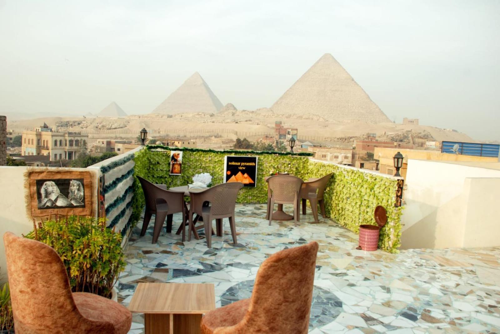 Pyramids Show Hotel Kafret el-Gabal Eksteriør billede
