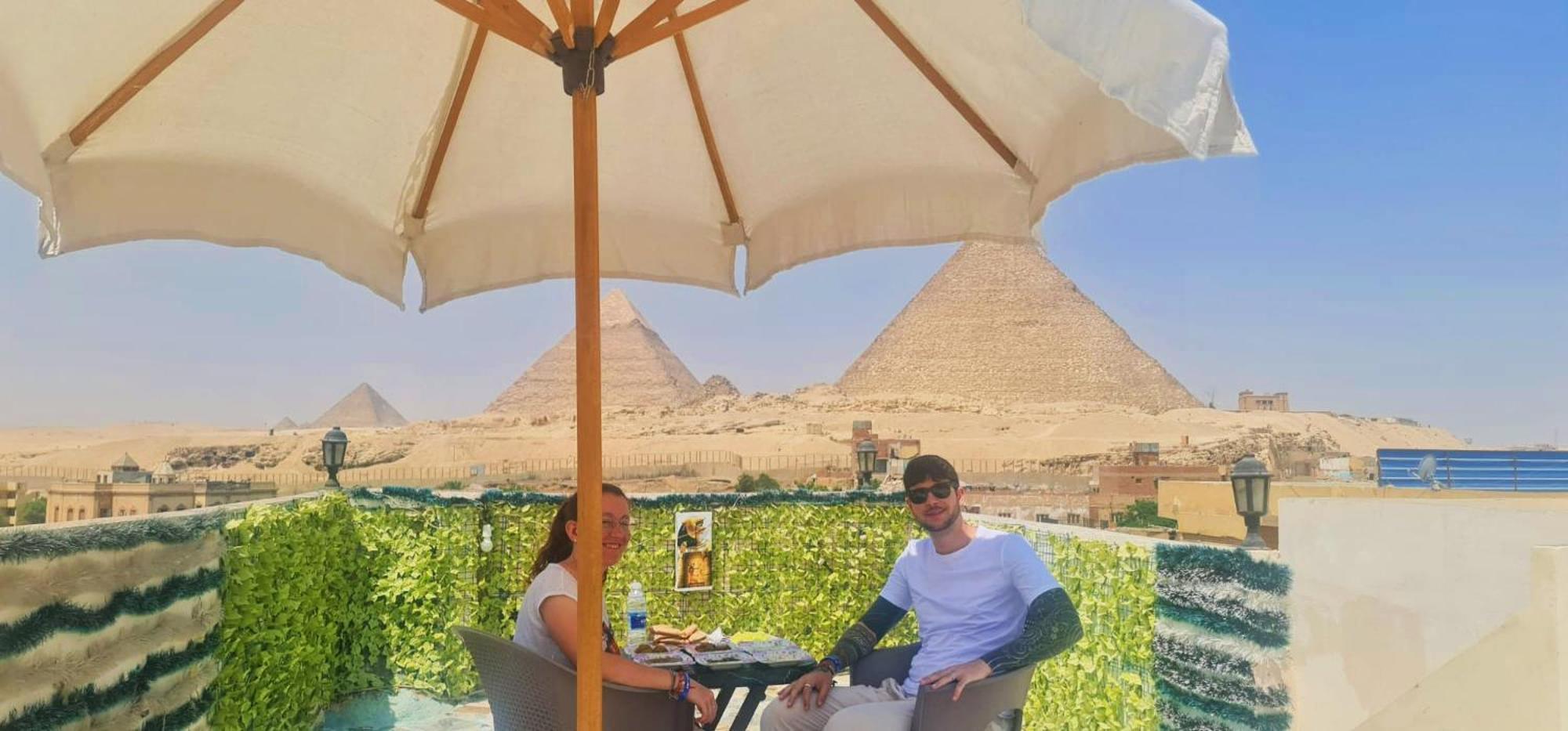 Pyramids Show Hotel Kafret el-Gabal Eksteriør billede